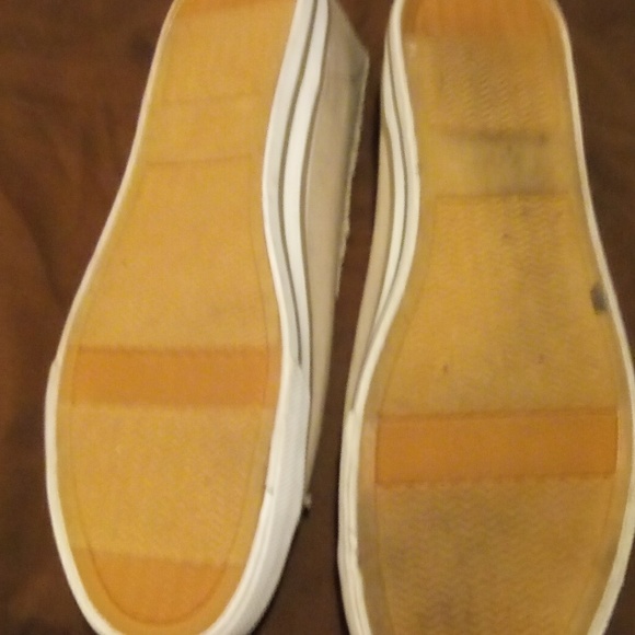 Flat Laceless Canvas Shoes - Picture 4 of 4